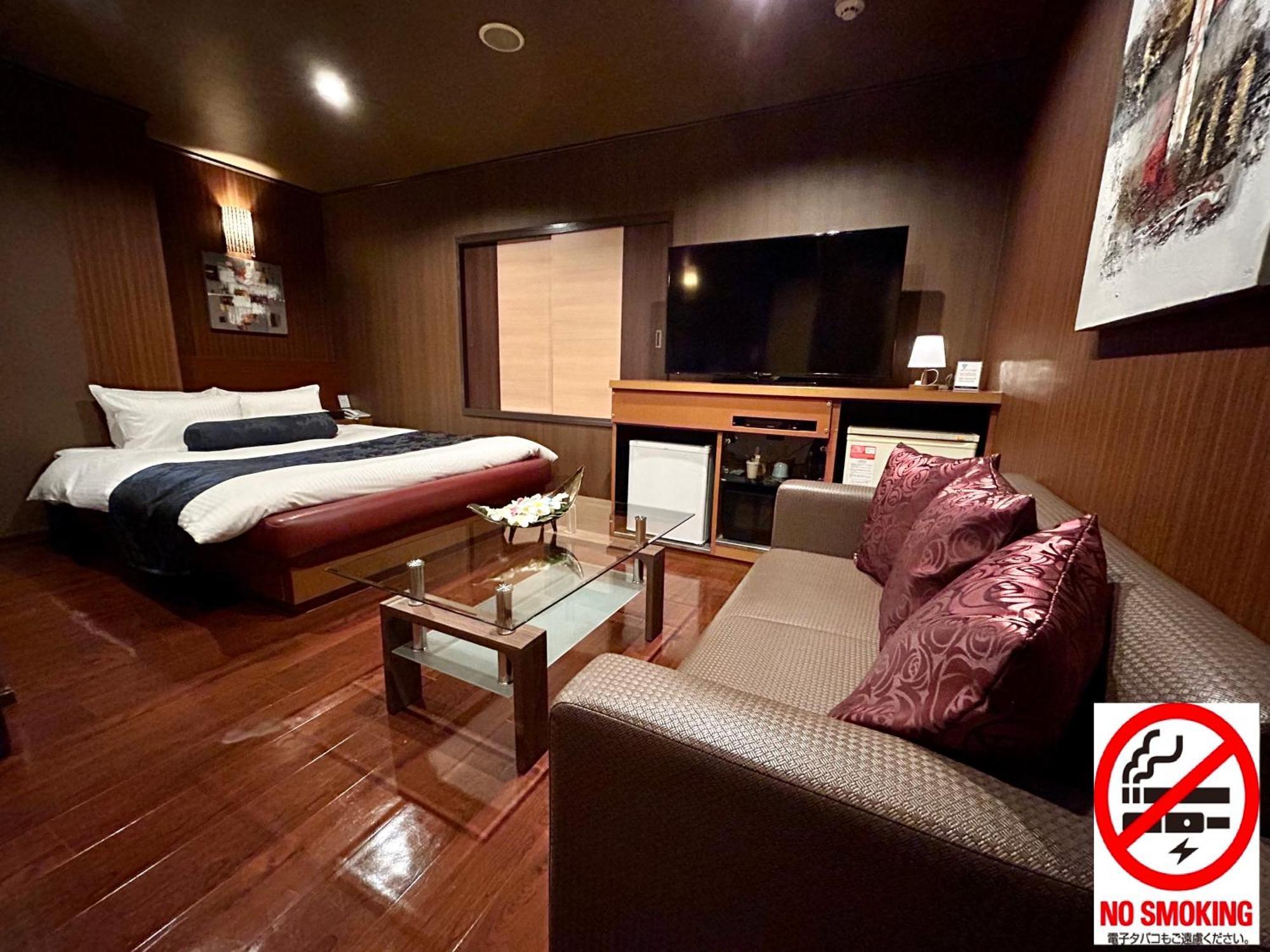 Asian Color (adults Only) Hotel del amor *